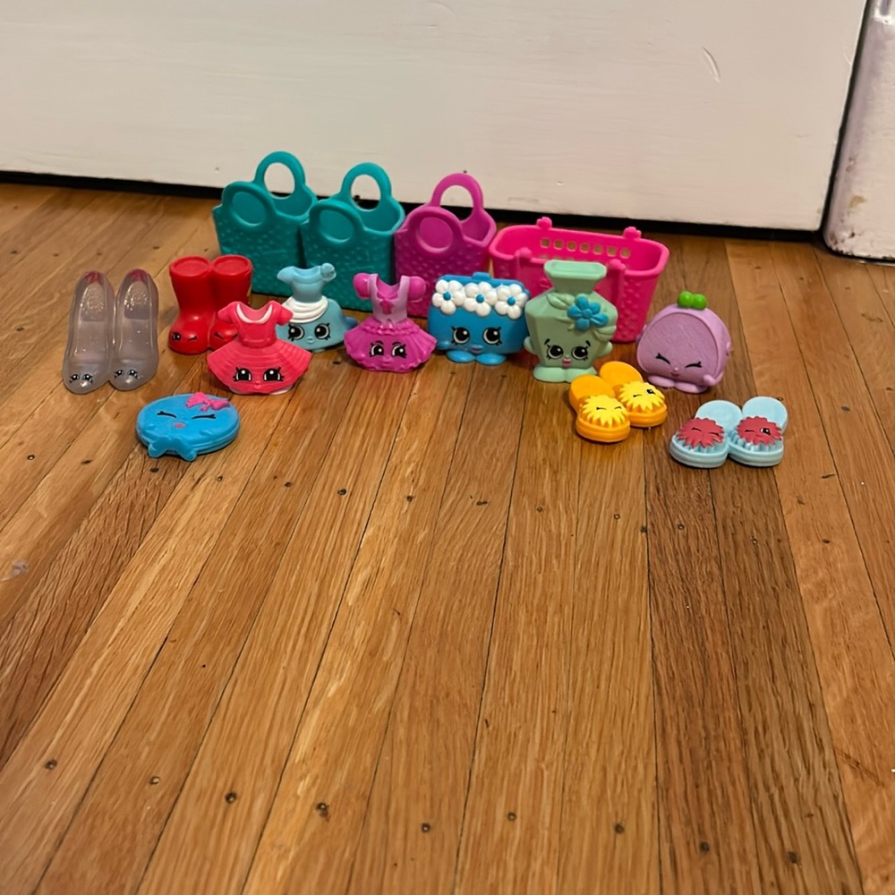 11 mcdonald’s rare jumbo shopkins